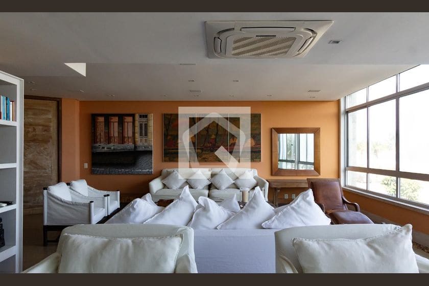 Imagem do imóvel ID-123351 na Avenida Vieira Souto, Ipanema, Rio de Janeiro - RJ