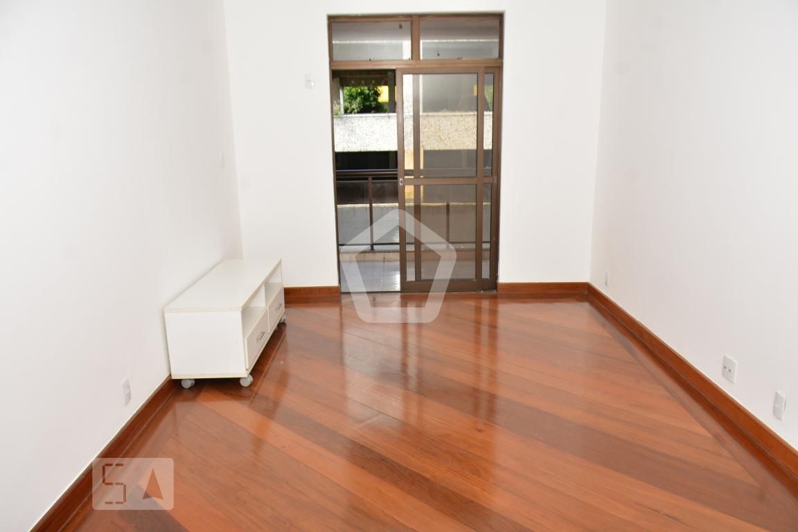 Imagem do imóvel ID-121005 na Rua Grão de Areia, Jardim Guanabara, Rio de Janeiro - RJ