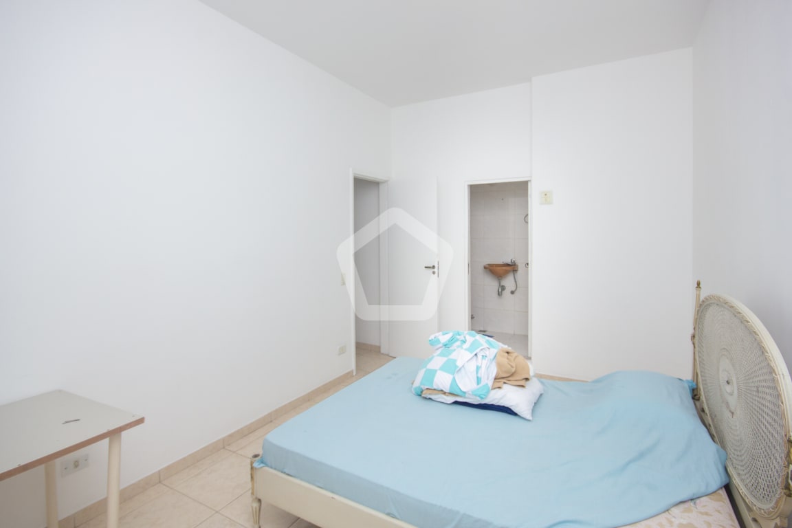 Imagem do imóvel ID-83792 na Rua das Laranjeiras, Laranjeiras, Rio de Janeiro - RJ