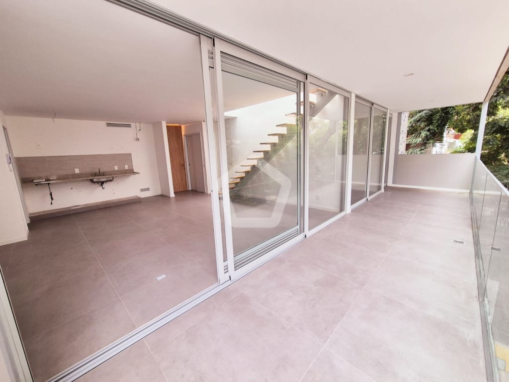 Imagem do imóvel ID-142455 na Rua Viúva Lacerda, Humaitá, Rio de Janeiro - RJ