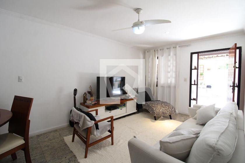 Imagem do imóvel ID-105548 na Rua O Tempo E O Vento, Anil, Rio de Janeiro - RJ