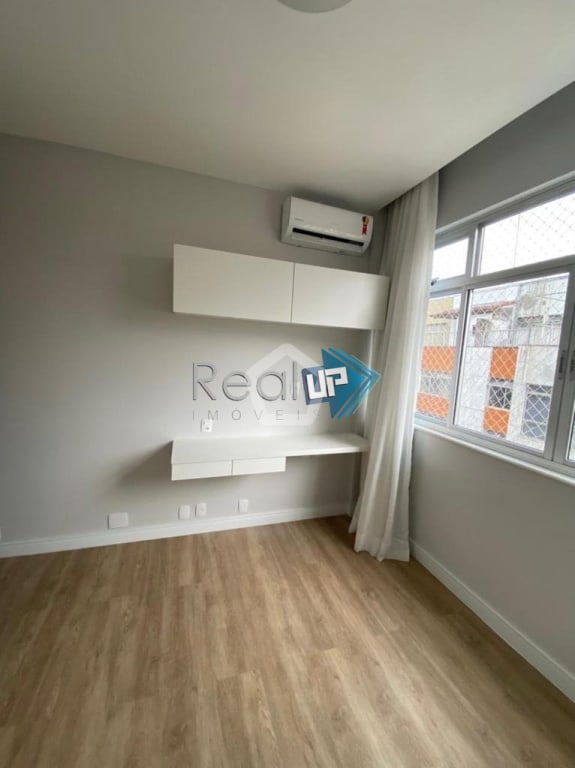 Imagem do imóvel ID-79951 na Rua Gilberto Cardoso, Leblon, Rio de Janeiro - RJ