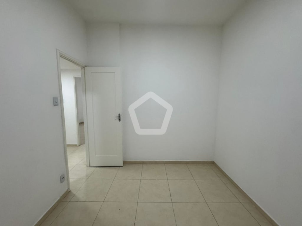 Imagem do imóvel ID-145076 na Rua Constante Ramos, Copacabana, Rio de Janeiro - RJ