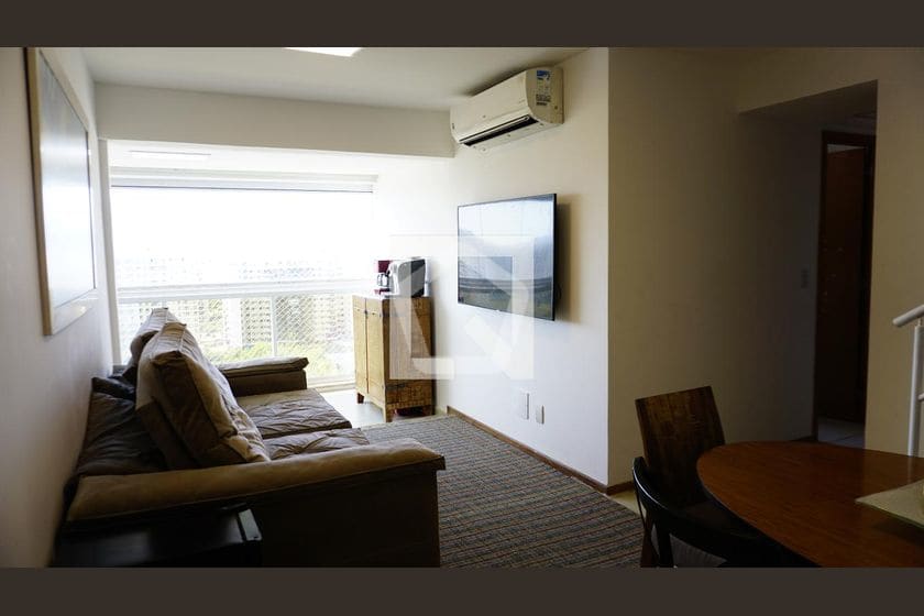 Imagem do imóvel ID-120104 na Avenida Jaime Poggi, Jacarepaguá, Rio de Janeiro - RJ