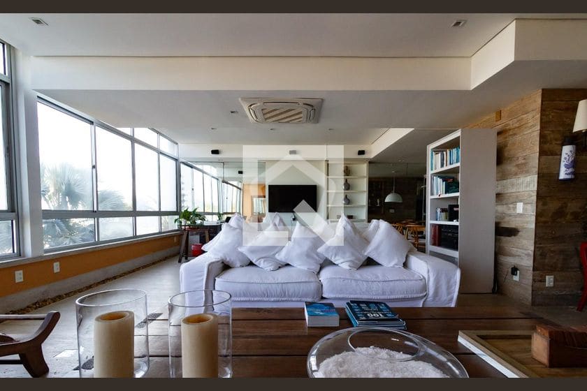 Imagem do imóvel ID-123351 na Avenida Vieira Souto, Ipanema, Rio de Janeiro - RJ