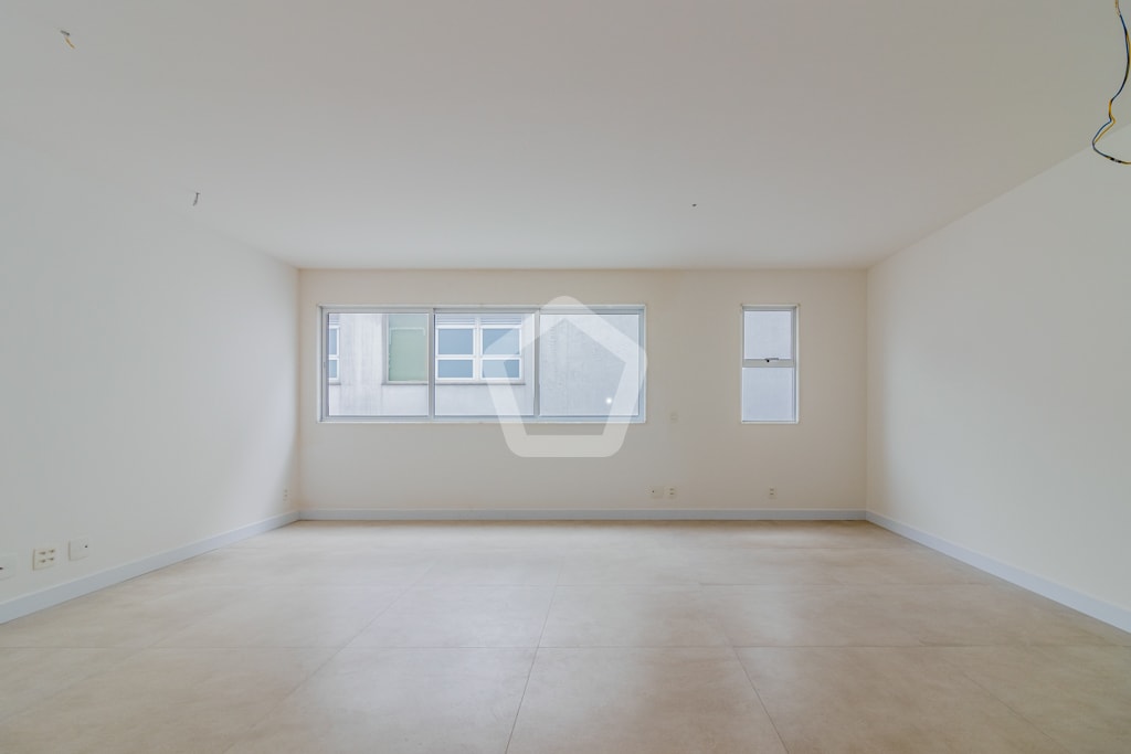 Imagem do imóvel ID-28179 na Rua Professor Coutinho Fróis, Barra da Tijuca, Rio de Janeiro - RJ