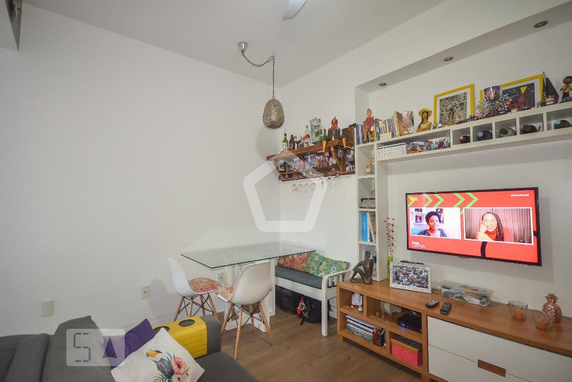 Imagem do imóvel ID-121182 na Rua Benjamin Constant, Glória, Rio de Janeiro - RJ