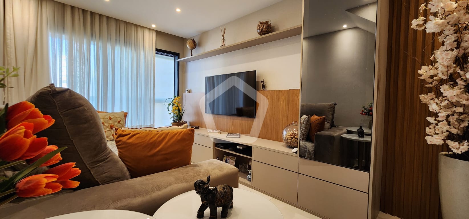 Imagem do imóvel ID-141901 na Rua Marquesa de Santos, Laranjeiras, Rio de Janeiro - RJ