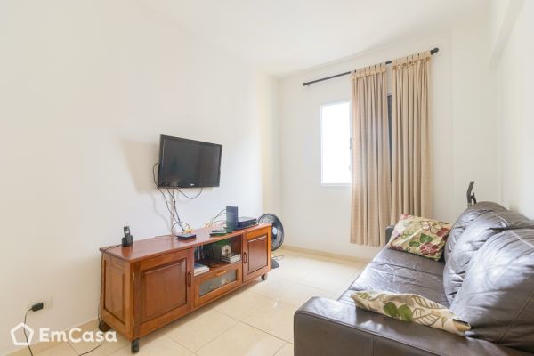 Imóvel na Avenida Jorge Zarur, Vila Ema, São José dos Campos - SP - ID-55417