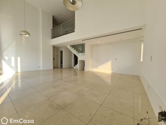 Imóvel na Rua dos Jacarandás, Barra da Tijuca, Rio de Janeiro - RJ - ID-27260