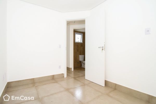Imóvel na Rua dos Faveiros, Vila Alpina, Santo André - SP - ID-71316