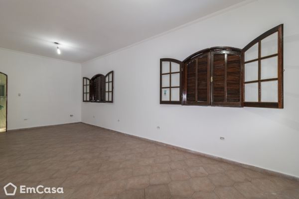 Imóvel na Rua Haidê Pedroso Póvoa, Jardim Guapituba, Mauá - SP - ID-63866