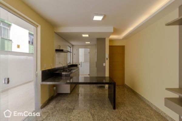 Imóvel na Rua Oliveira, Cruzeiro, Belo Horizonte - MG - ID-64409