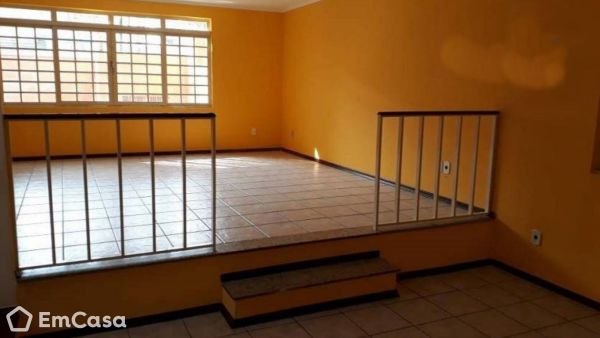Imóvel na Rua Irmã Maria Demétria Kfuri, Jardim Esplanada, São José dos Campos - SP - ID-36090