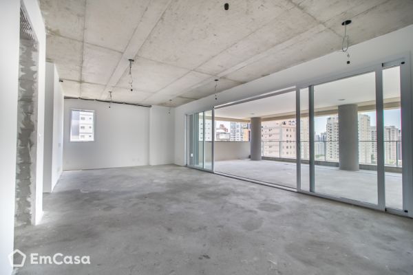 Imóvel na Avenida Jurucê, Indianópolis, São Paulo - SP - ID-11395