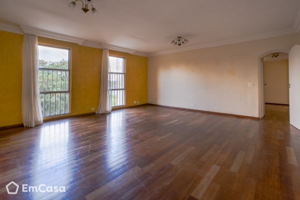 Imóvel na Avenida Doutor Adhemar de Barros, Jardim São Dimas, São José dos Campos - SP - ID-25658