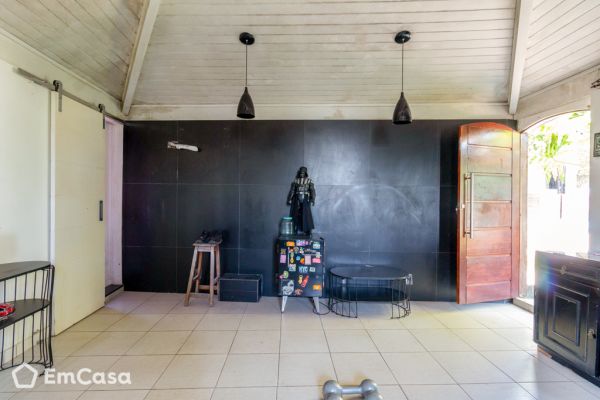 Imóvel na Alameda Jandira Fróes, São Francisco, Niterói - RJ - ID-65103