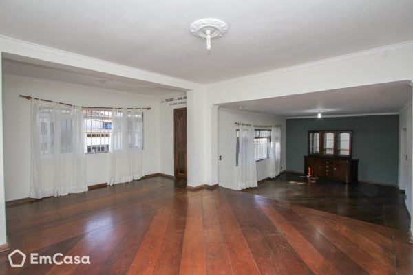 Imóvel na Rua Apeú, Vila Brasilio Machado, São Paulo - SP - ID-25722