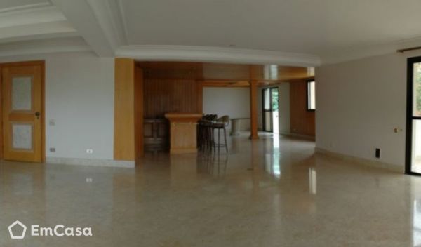 Imóvel na Rua Bárbara Knippelberg Loureiro, Vila Ema, São José dos Campos - SP - ID-38010