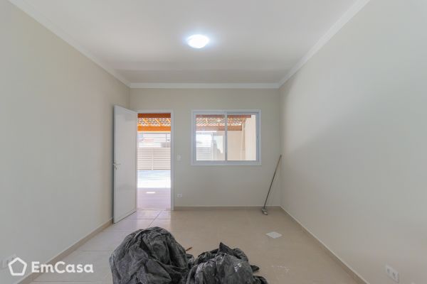 Imóvel na Rua Quero Quero, Recanto dos Eucaliptos, São José dos Campos - SP - ID-64381