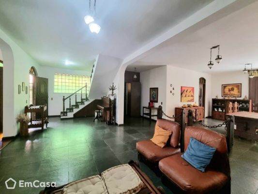 Imóvel na Avenida Cônsul Antônio Cadar, Santa Lúcia, Belo Horizonte - MG - ID-62733