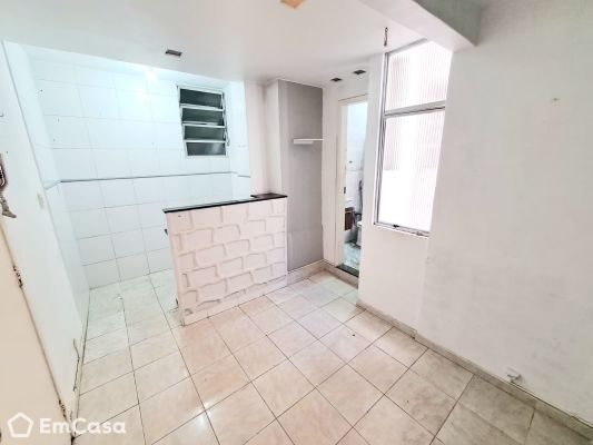 Imóvel na Avenida Nossa Senhora de Copacabana, Copacabana, Rio de Janeiro - RJ - ID-50265