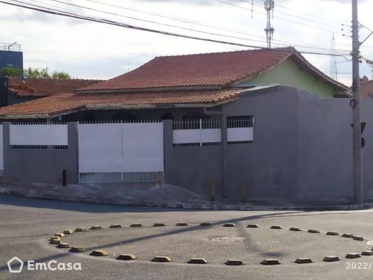 Imóvel na Rua Alfredo Coslop, Bosque dos Eucaliptos, São José dos Campos - SP - ID-39894