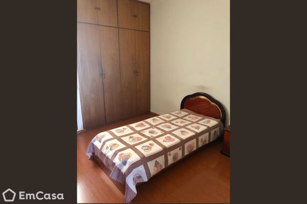 Imóvel na Rua Uruguaiana, Bosque, Campinas - SP - ID-41487
