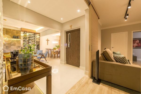 Imóvel na Avenida Jorge Zarur, Vila Gaianazes, São José dos Campos - SP - ID-32897