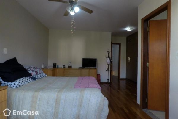 Imóvel na Avenida General Cavalcanti de Albuquerque, Jardim Londrina, São Paulo - SP - ID-34424