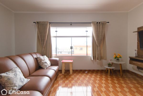 Imóvel na Avenida Joaquim Chavasco, Jardim Maua, Mauá - SP - ID-42827