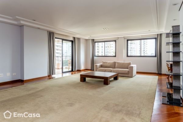 Imóvel na Avenida Washington Luís, Santo Amaro, São Paulo - SP - ID-28251