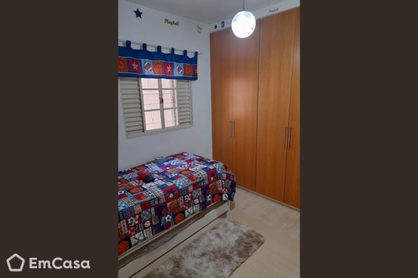 Imóvel na Rua dos Uiramirins, Jardim Uirá, São José dos Campos - SP - ID-31516