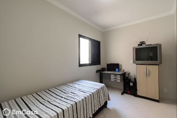 Imóvel na Avenida Doutor Erasmo, Vila Assunção, Santo André - SP - ID-64087