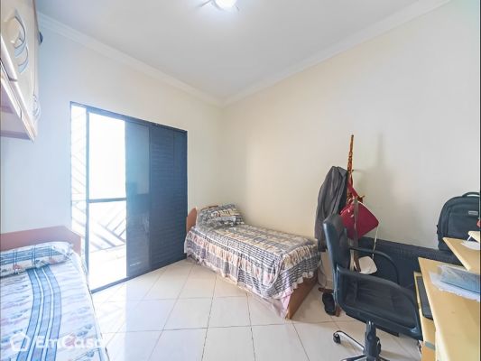 Imóvel na Avenida Sara Zírlis, Vila Lutecia, Santo André - SP - ID-62493