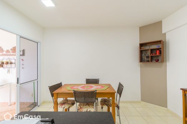 Imóvel na Avenida Jorge Zarur, Vila Ema, São José dos Campos - SP - ID-55417