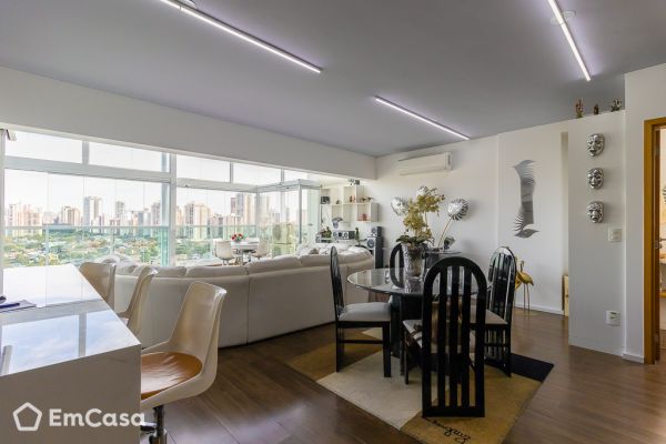 Imóvel na Avenida Jorge Zarur, Vila Ema, São José dos Campos - SP - ID-63145