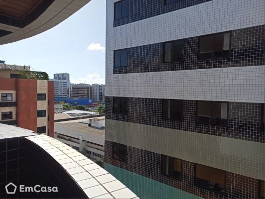 Imóvel na Rua Escritor Antônio Saturnino de Mendonça Júnior, Jatiúca, Maceió - AL - ID-56357