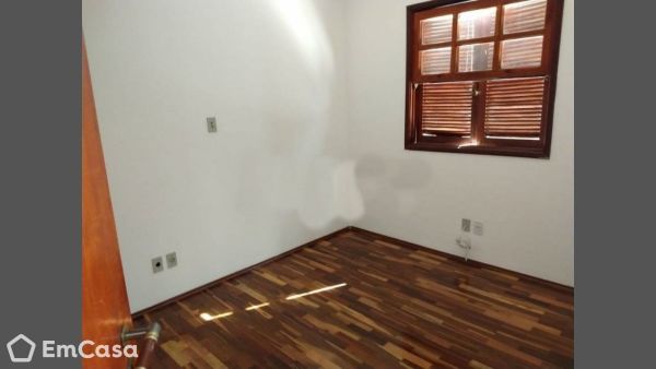 Imóvel na Rua Irmã Maria Demétria Kfuri, Jardim Esplanada, São José dos Campos - SP - ID-36090