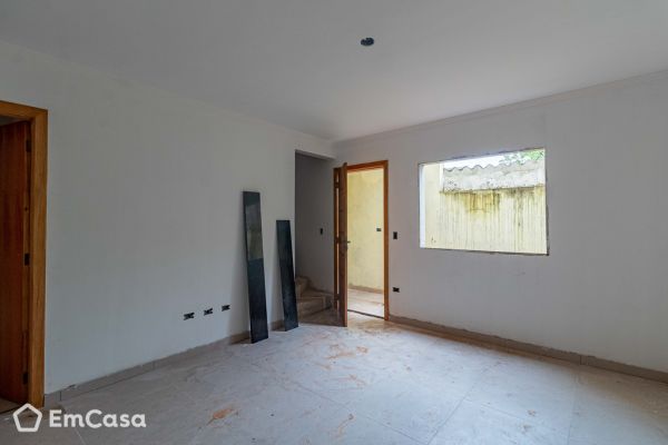 Imóvel na Rua Anhembi, Vila Curuça, Santo André - SP - ID-70538