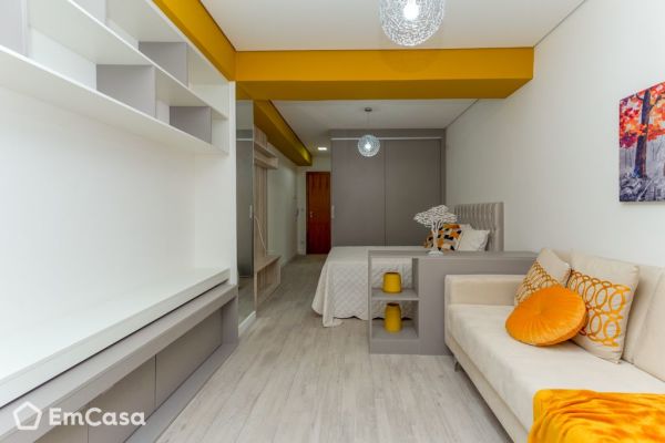 Imóvel na Avenida Vereador José Diniz, Jardim Petrópolis, São Paulo - SP - ID-26256