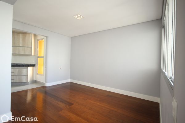 Imóvel na Avenida Juriti, Vila Uberabinha, São Paulo - SP - ID-11307
