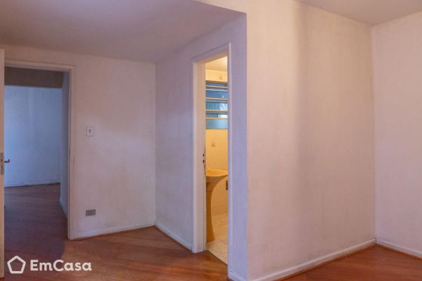 Imóvel na Rua Catão, Vila Romana, São Paulo - SP - ID-38160