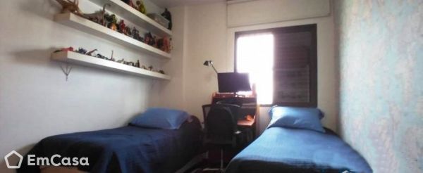 Imóvel na Avenida Tívoli, Jardim São Dimas, São José dos Campos - SP - ID-41378