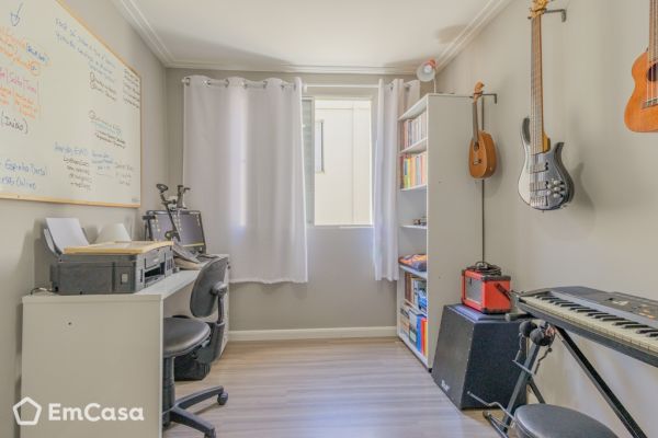 Imóvel na Rua Pedro Tursi, Jardim Satélite, São José dos Campos - SP - ID-33055
