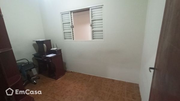 Imóvel na Rua Cidade de Lageado, Palmeiras de São José, São José dos Campos - SP - ID-32894