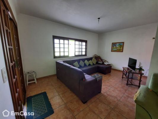 Imóvel na Rua dos Curiós, Jardim Uirá, São José dos Campos - SP - ID-41491