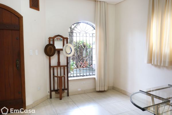Imóvel na Rua Santa Luzia, Vila Ema, São José dos Campos - SP - ID-24609