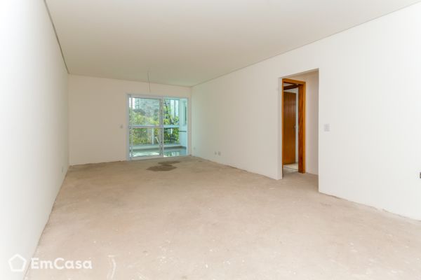Imóvel na Avenida Vereador José Diniz, Jardim Petrópolis, São Paulo - SP - ID-26206