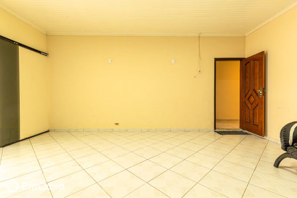 Imóvel na Rua Sabiá, Vila Tatetuba, São José dos Campos - SP - ID-58859